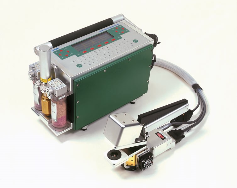 Photosynthesis analyzer (LI-COR 6400)